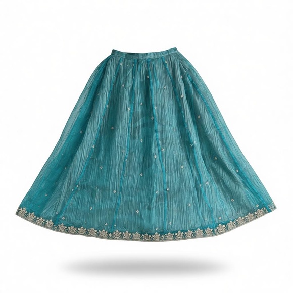 NWOT Organza Silver and Teal Lehenga - Picture 6 of 7